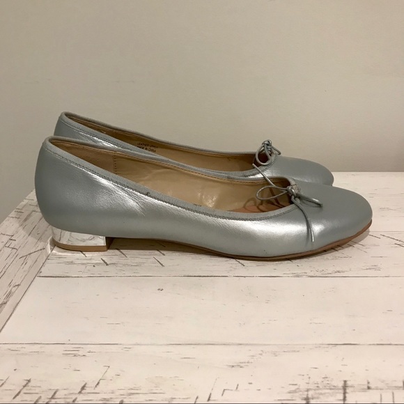 ‘Renvy’ silvery gray pair of ballerina - Picture 2 of 10